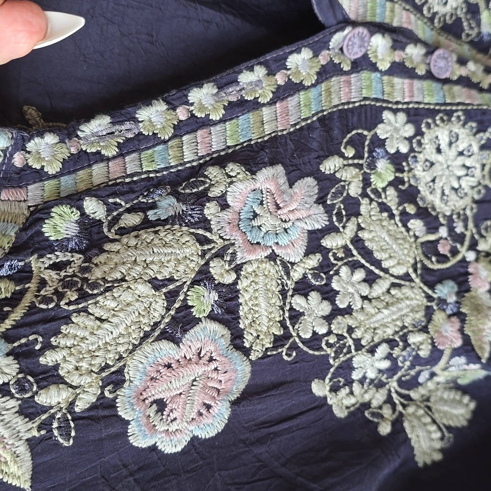 Johnny Was Navy Tunic with Pastel Floral Embroidery - Picture 4 of 11